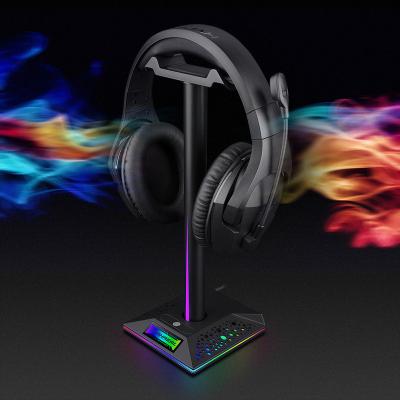 China Controllable LED USB Display Stand Lights Earphone Stand with 2 FCC/CE/Rosh Certification RGB USB Earphone Holder for sale