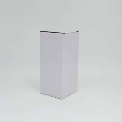 China Custom Logo Design Recyclable Good Quality Corrugated Packaging Lamination Simple White Cardboard Boxes for sale