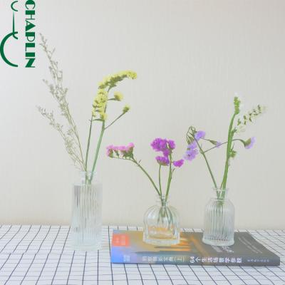 China Eco-friendly New Home Outdoor Luxurious Color Flower Garden Glass Vase For Wedding Party for sale