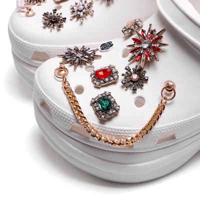 China Eco-Friendly Luxury Shoe Chains Lady Shoe Accessories Alloy Metal Bead 11-20 Bling Charms Wholesale Bling Charms for sale