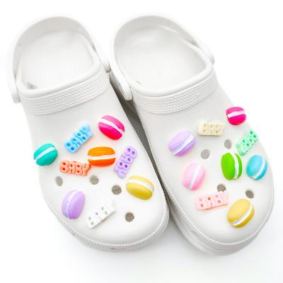 China Eco-froendly Resin Macaron Cookies Shoe Accessories Wholesale Miniature Cookie Charm Charms Shoe Charm Decoration for sale