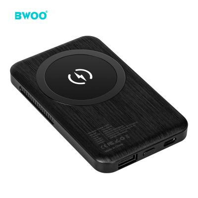 China Hot Selling 15w Ultra Thin Mini Charger 5000mah Power Bank BWOO Fast Charging Magnetic Wireless Power Bank for sale