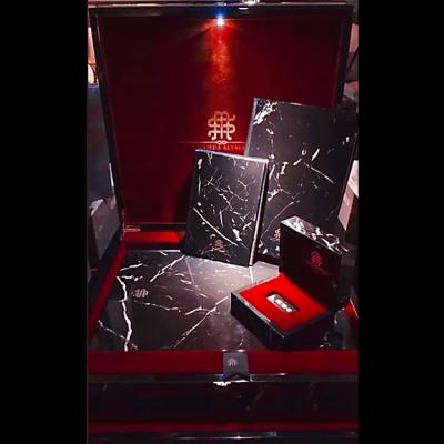 China Handmade Luxury Black LED Marble Photo Wooden Wedding Gift Album With Box For Album Cover for sale