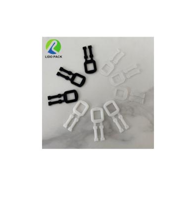 China Non-slip design pp plastic adjustable strapping seal packing clips wrap buckle clasp packing buckles for sale