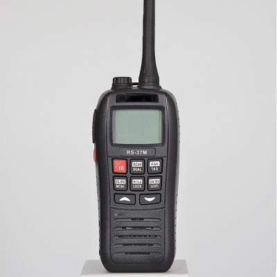 China New Float Design Handfree Radio VHF 136-174mhz Waterproof IPX7 Marine Transceiver Marine Walkie Talkie for sale