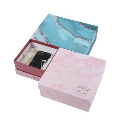 China Recycled Materials There are many kinds of printing process for jewelry packaging world cover wholesale gift box for sale