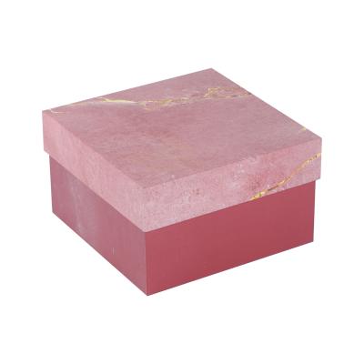 China 2021 New Recycled Materials Gift Box Sky And Earth Cover Color Cardboard Gift Box Customized for sale