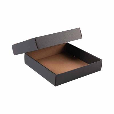 China Recycled Materials Wholesale Kraft Paper Packaging Box Carton Extra Tough Express Packing Box Thickened Custom Turnover Cardboard for sale