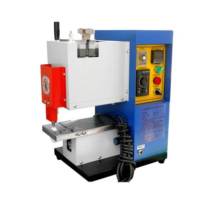 China Textiles Kamege Zipper Coating Gluing Machine For Bags Clothes XD-305 for sale