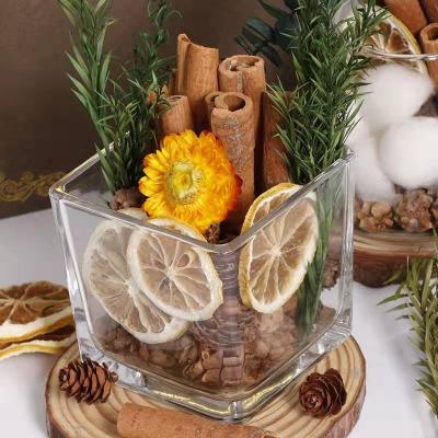 China Romantic Natural Decorations Wholesale Aromatherapy Essential Oil Diffuser Natural Lemon Dried Cinnamon Flower for sale