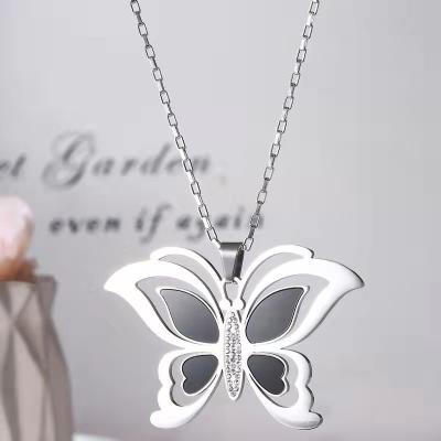 China Fashionable Environmental Friendly Jewelry Women Elegant PVD Plating Stainless Steel Necklace Butterfly Pendant Charms Titanium Steel Necklace for sale