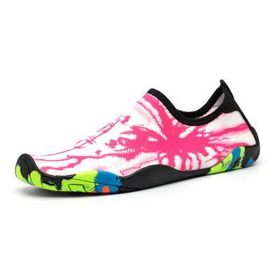 China Anti-skid Breathable Surfing Snorkeling Shoes Seaside Swimming Water Sports Swimming Shoes for sale