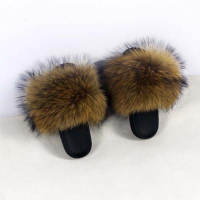 China Wholesale Price Anti-slippery Unique Colorful PVC Fur Bedroom Slippers Natural Raccoon Fur Slippers for sale