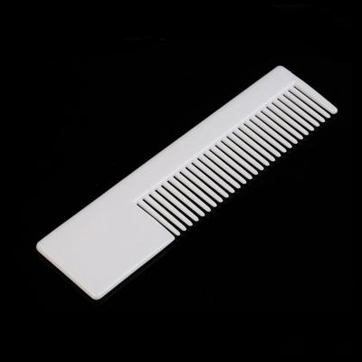 China Plastic Disposable Cheap Home Hotel Spa Hair Removal Comb for sale