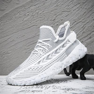 China Fashion Trend Fashion Comfort Lace Up Mens Shoes Sport Breathable Sport White Shoes Flykniting Mens Sneakers for sale