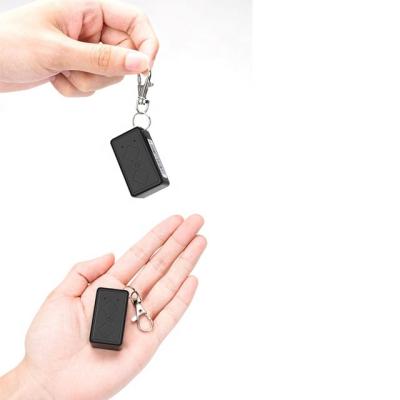 China Small Wireless Remote Control 2G GPS Car Handheld Locator Tracking Device GPS Mini Personal Tracker for sale