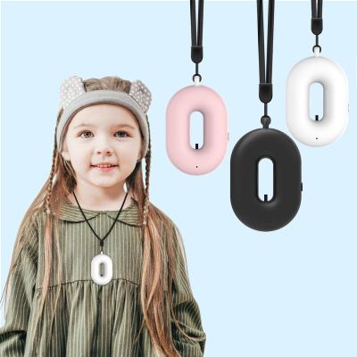 China Purify Stunning White Black Rose Donut Necklace Drinkable Air Waerable Factory Supply Use Hanging Neck Air Purifier Korea Philippines for sale