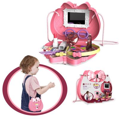 China Toy Makeup Set Portable Shoulder Bag Toys Cosmetic Makeup Games Toys For Girls Makeup Case Girl Gift Party Gift for sale