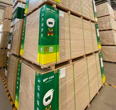 China Sterling Zero Modern Flammable Construction MDI Green Glue OSB Board For 2400*1200*9/12/15/18/20mm for sale