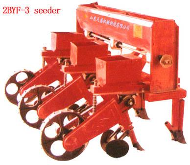 China Tractor Mounted Vegetable Seed Planters , 18hp Agriculture Fertilizer Spreader for sale