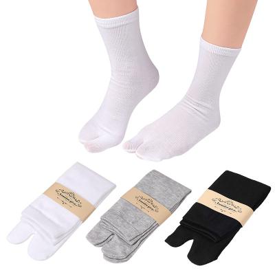 China 2 Solid Comfortable Breathable Big Toe Crew Socks Casual Elastic Cotton Toe Flip Flop Tabi Socks Soft for sale