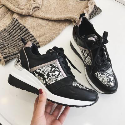 China 2020 spring platform fashion design patchwork fashion trend new style women's sports shoes comfortable winter shoes for sale