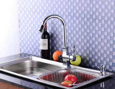 China Chrome plated streamline sleek design faucets kitchen fittings water taps for sale