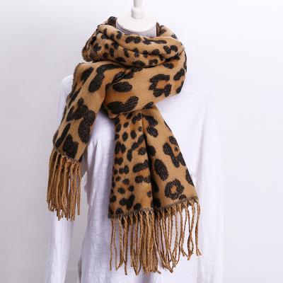 China 2020 Cashmere Women Pashmina Scarf High Quality Luxury Leopard Printed Cashmere Shawl Hot Selling Scarf for sale