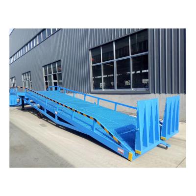 China Building Material Shops Strong Frame Bridge Capacity Mobile Docking Dock Mobile Hydraulic Ramp for sale