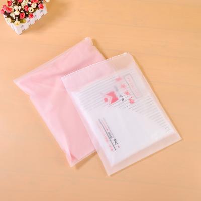 China Low Price Free Sample Recyclable Wholesale Custom Design Zipper Bags For Clothing Packaging for sale