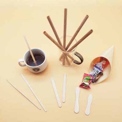 China Sustainable Round Head Mixer Wooden Coffee Stirrers Straws For Ice Water for sale