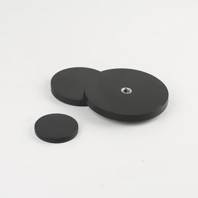 中国 China Supplier D43 / D66 / D88 Rubber Coated Neodymium Pot Magnets with Screw 販売のため