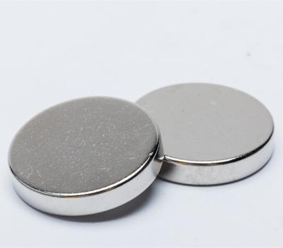 Chine N38-N52 disc NdFeB magnet / round neodymium magnets à vendre