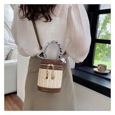 China Yuncong Summer Beach Embroidery Portable Shoulder Cross - Body Bags Korea Straw Tote Bag Weave Straw Handbag Straw Beach Bag For Women for sale