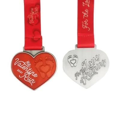 China Recycle Valentines’ Day Fun Run Heart Medals Personalized With Names for sale