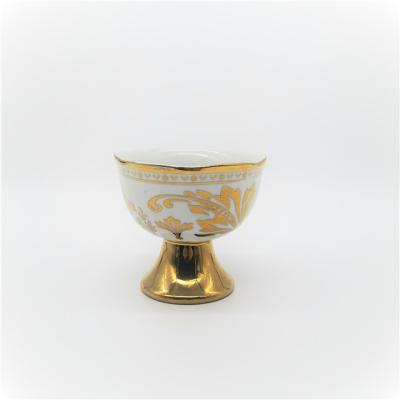 China Sustainable Gold Plating Porcelain Ice Cream Cup With Spoon for sale