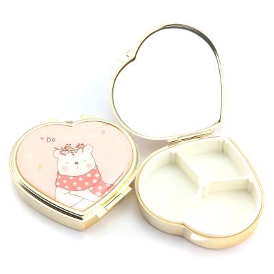 China Metal Heart Shape Gold Plating Purse Pill Box Pill Box Small For Large Pocket Discrete Convenient For Daily Use Travel for sale