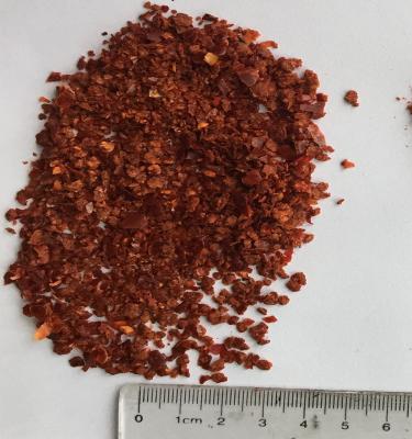 China CHINA factory supply 2-4mm pure dry paprika crushed and paprika flakes for Israel and ALGERIA market for sale