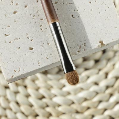 China Smudge Brush OVW XQ16 Fiber Shader Brush Synthetic and Weasel Hair Makeup Eyeshadow Brushes Brushes 1 Piece Beauty Tools for sale