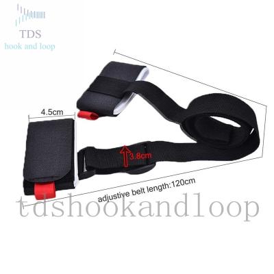 China Free Sample Snow Ski Carry Strap , Custom Logo Alpine Ski Holder Strap for sale