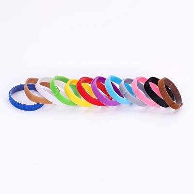 China Size Customized Reusable Cable Ties / Nylon Soft Loop Straps For Distinguish Pets for sale