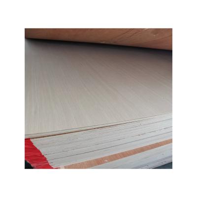 China Industrial Luxury Furniture Ash Straight Grain Plywood Multilayer Wood Panel for sale