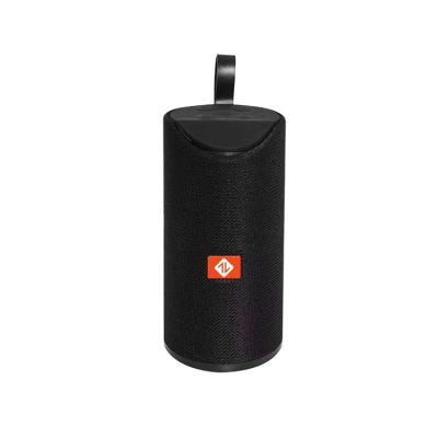 China Waterproof Portable IPX5 Wireless Speaker, Type-C Element Lithium Battery OEM Rechargeable EZCast Quick Charging Home Outdoor Speaker for sale