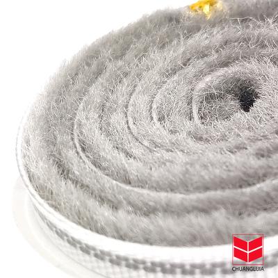 China Modern durable blowing yard of CLJ pp wool pile sealing strip convenient and practical household basics for sale