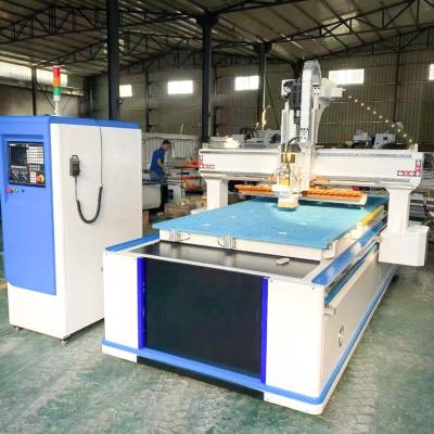 China Printing Shops ATC 1325 Linear Professional Auto Tool Change Automatic Furniture Making Wood CNC Router Machine for sale