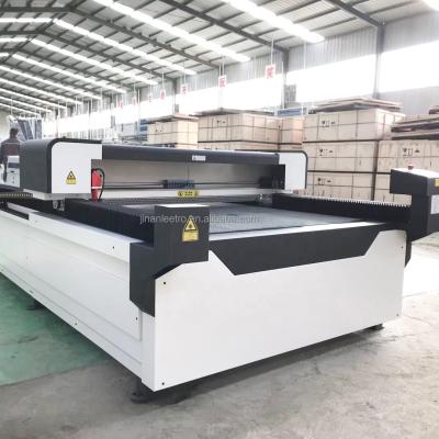 China Laser Engraving 1530 Auto Focus Setting CO2 Laser Cutting Machine For Metal And Non Metal for sale