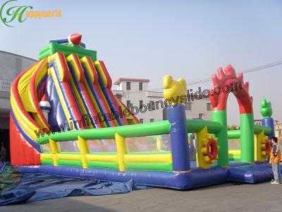 China Diapositiva animosa inflable de los niños al aire libre gigantes ignífuga con EN14960 en venta