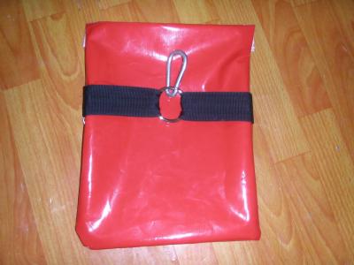 China Accesorios inflables del PVC de Custume, bolsos inflables de la arena con el lazo apretado en venta