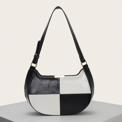 China Fashion / European And American Black And White Checkerboard Daily Use Retro Handheld Women's Shoulder Bags for sale