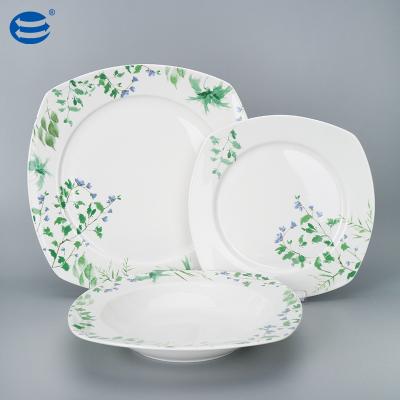 China Excellent Viable Luxury Bone China Dinner Sets Custom Made Dinner Sets for sale